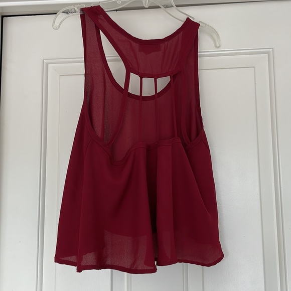 Maroon top - Picture 4 of 4